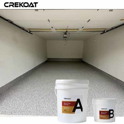 Lớp sàn epoxy vàng cung cấp bề mặt bền cho sân vận động